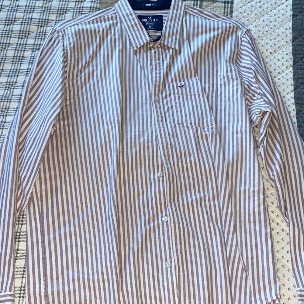 Hollister Men's Red and White Striped Shirt